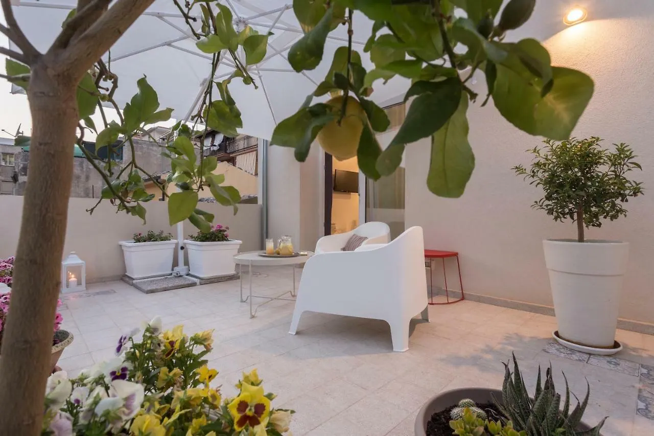 Villa Le Scaramazze Modica 0*,